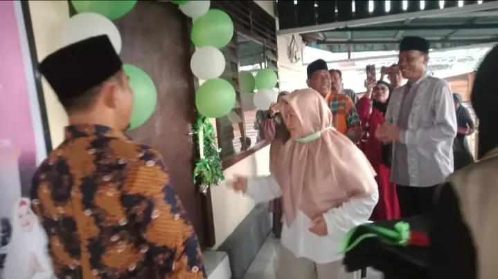 Sulianti Launching RTQ Murad Husain di Bungin Timur